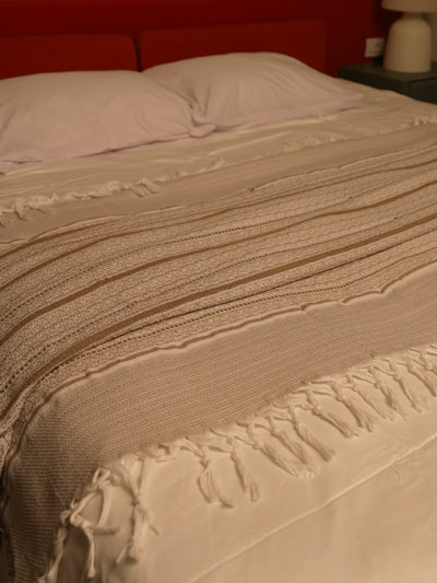 Ribbons Jacquard Blanket